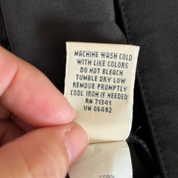 LL Bean Womens Black Nylon Blend 18"Skort Size 16 Pockets Stretchy - Picture 10 of 12